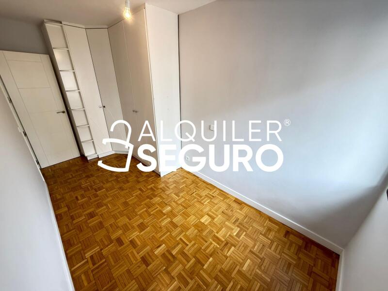 Inmueble en Calle ESTEBAN COLLANTES, MADRID