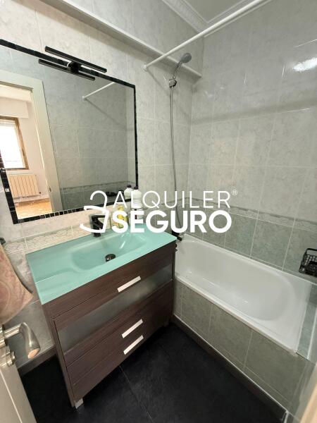 Inmueble en Calle ESTEBAN COLLANTES, MADRID