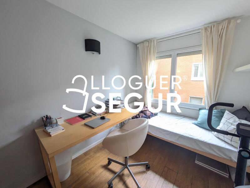 Inmueble en Calle de Pere Serra, BARCELONA