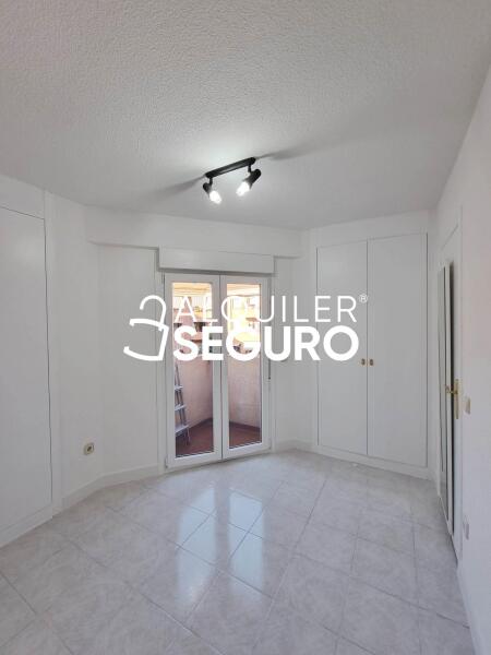 Piso en Calle Blazquilla, GALAPAGAR MADRID