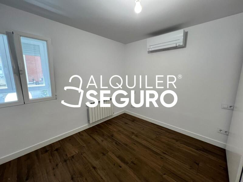 Inmueble en Calle Ponferrada , MADRID