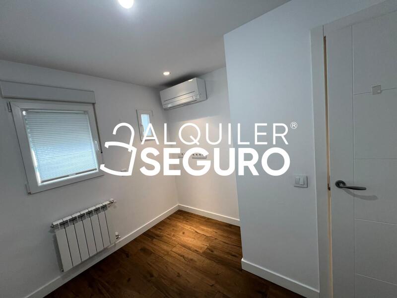 Inmueble en Calle Ponferrada , MADRID