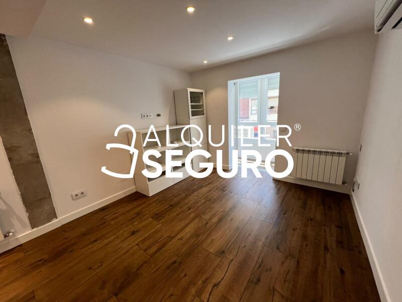Inmueble en Calle Ponferrada , MADRID