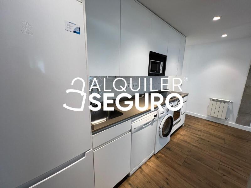 Inmueble en Calle Ponferrada , MADRID