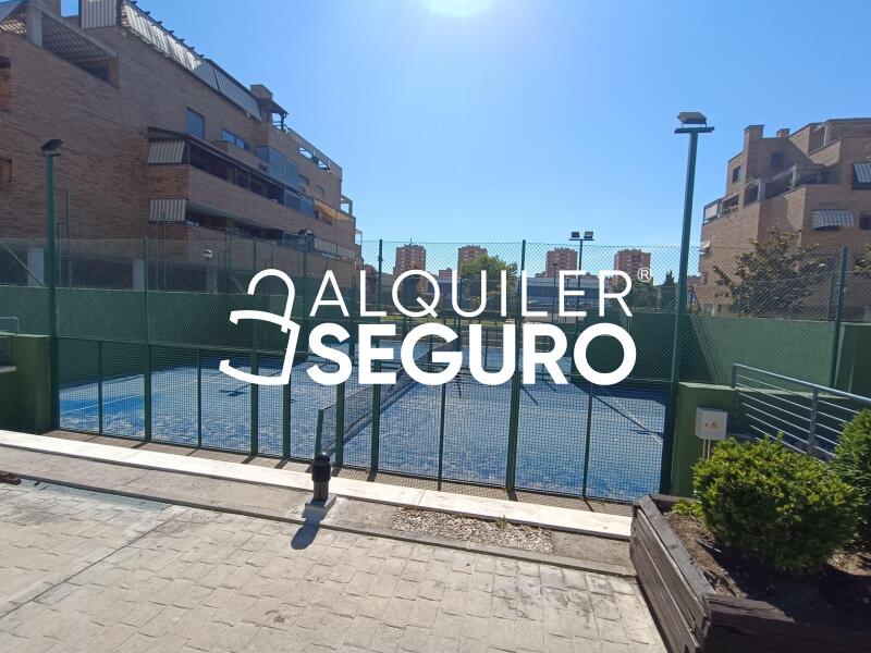 Inmueble en Avenida Sistema Solar, MADRID