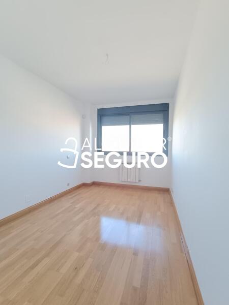 Inmueble en Avenida Sistema Solar, MADRID