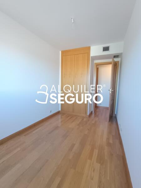 Inmueble en Avenida Sistema Solar, MADRID