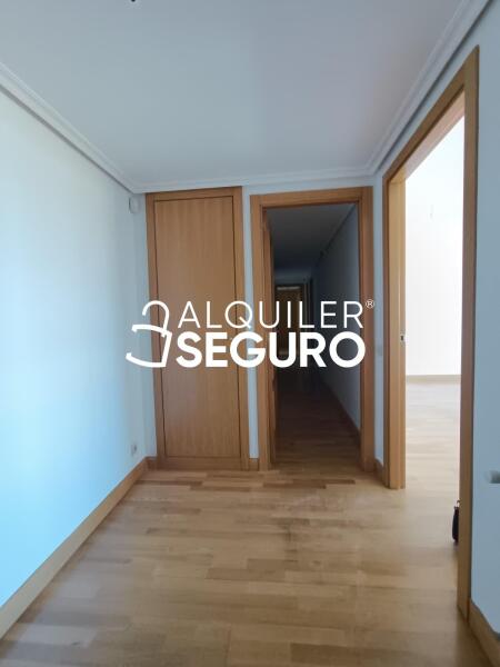 Inmueble en Avenida Sistema Solar, MADRID