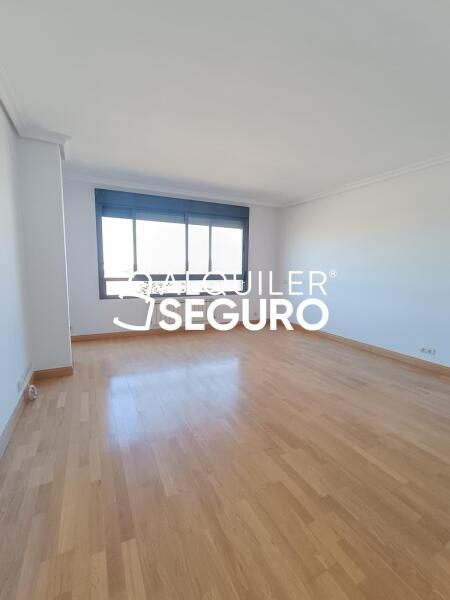 Inmueble en Avenida Sistema Solar, MADRID