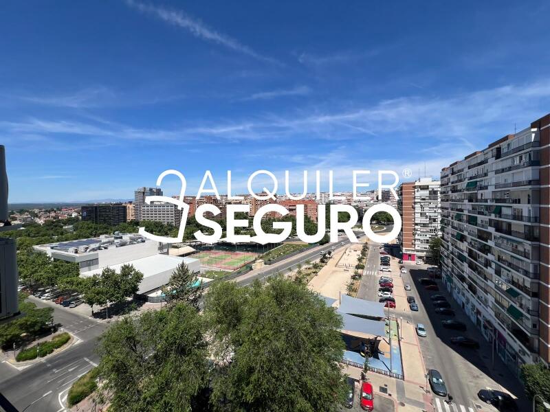 Inmueble en Avenida Monforte de Lemos, MADRID