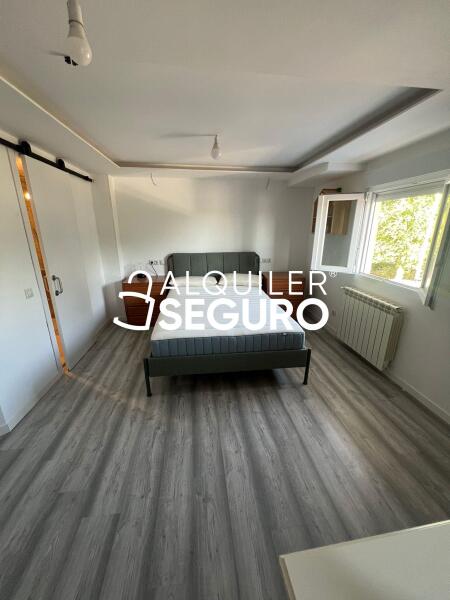Inmueble en Calle Valderrobres, MADRID