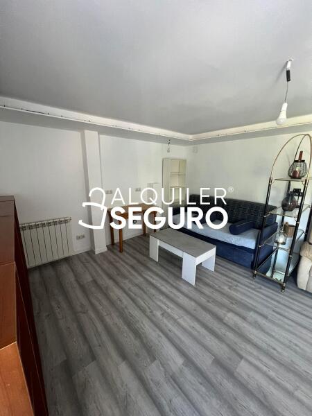 Inmueble en Calle Valderrobres, MADRID
