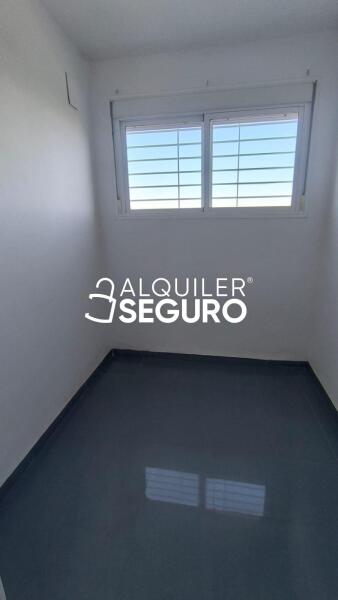 Piso en Calle ALCARAVAN, SALTERAS SEVILLA