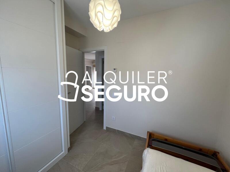 Inmueble en Calle Vecinos, MADRID