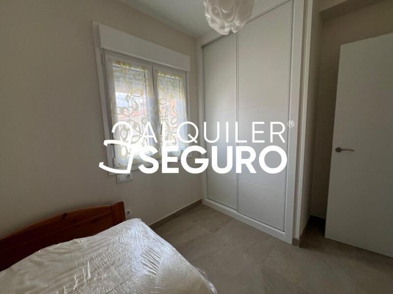 Inmueble en Calle Vecinos, MADRID