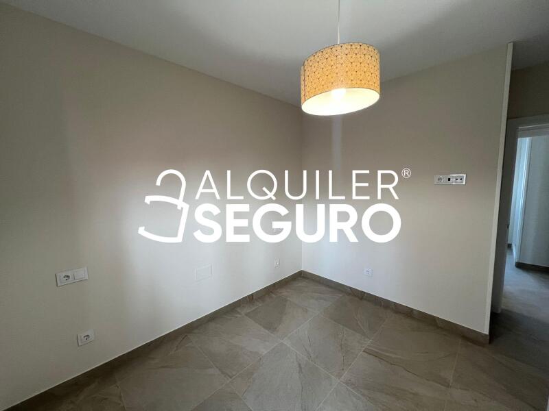 Inmueble en Calle Vecinos, MADRID