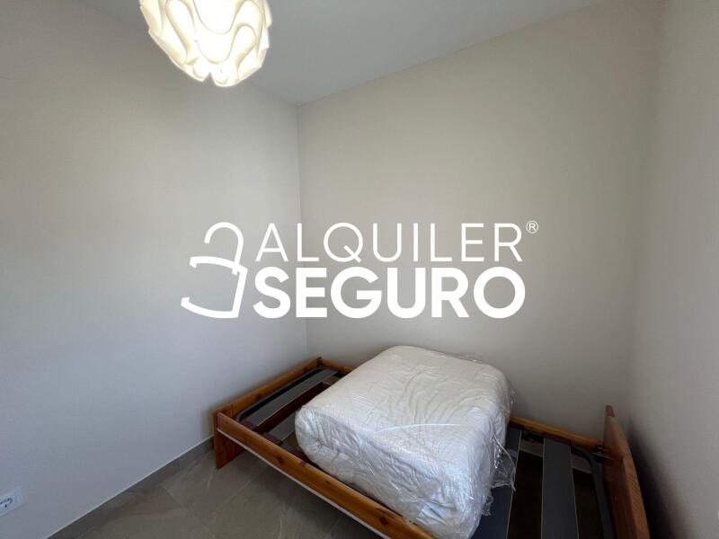 Inmueble en Calle Vecinos, MADRID