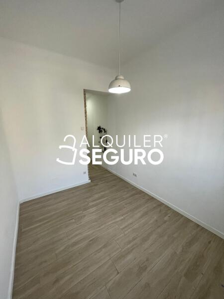 Inmueble en Calle Navas del Rey, MADRID