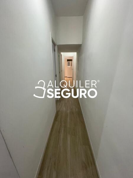 Inmueble en Calle Navas del Rey, MADRID