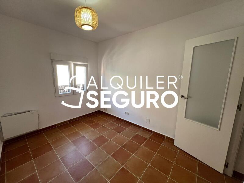 Inmueble en Calle del Segura, MADRID