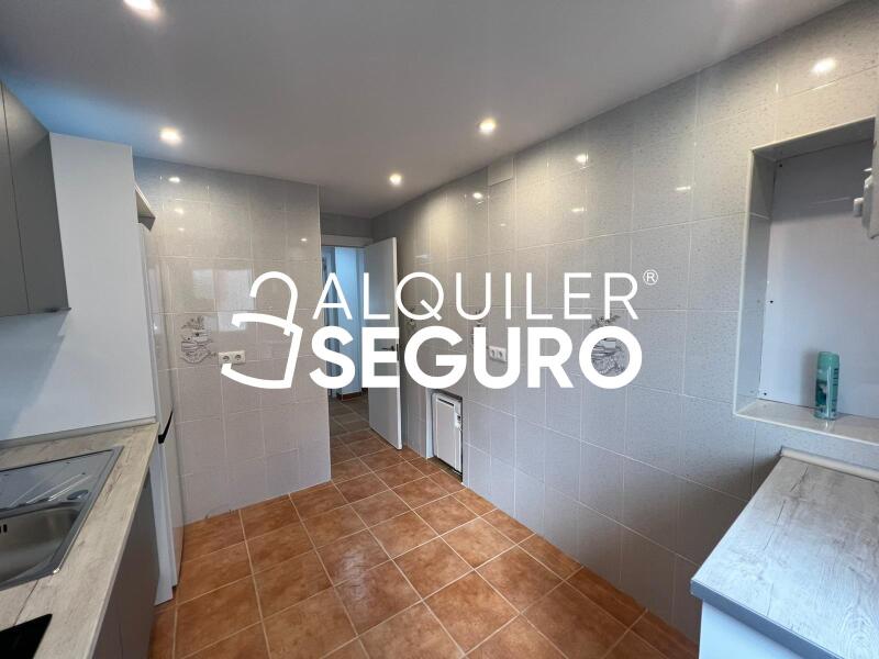 Inmueble en Calle del Segura, MADRID
