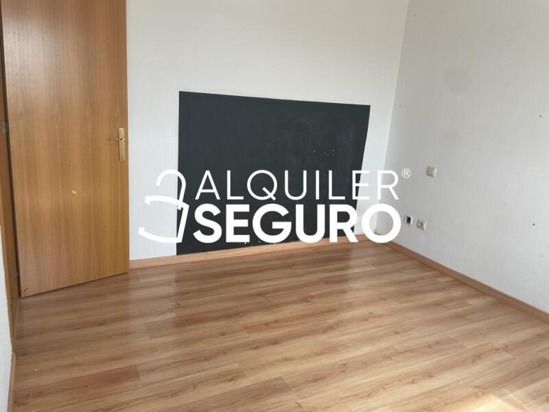 Inmueble en Calle Puerto de la Coruña, MADRID