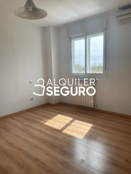 Inmueble en Calle Puerto de la Coruña, MADRID