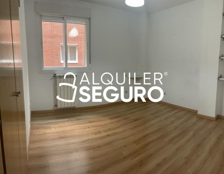 Inmueble en Calle Puerto de la Coruña, MADRID
