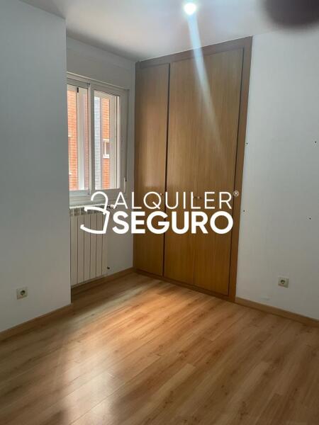 Inmueble en Calle Puerto de la Coruña, MADRID