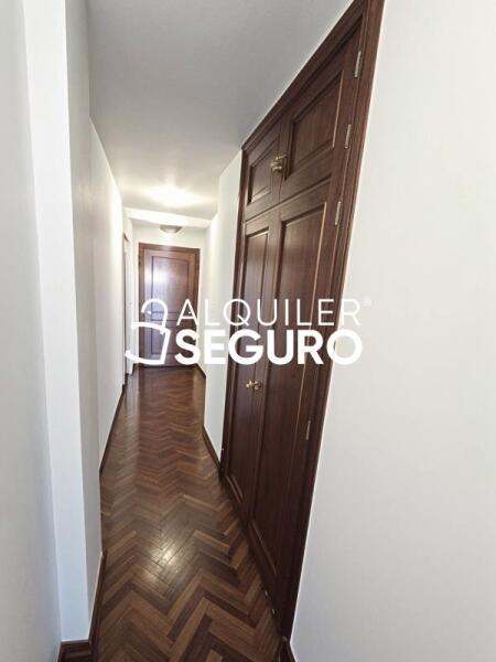 Inmueble en Avenida Lope de Figueroa, MADRID