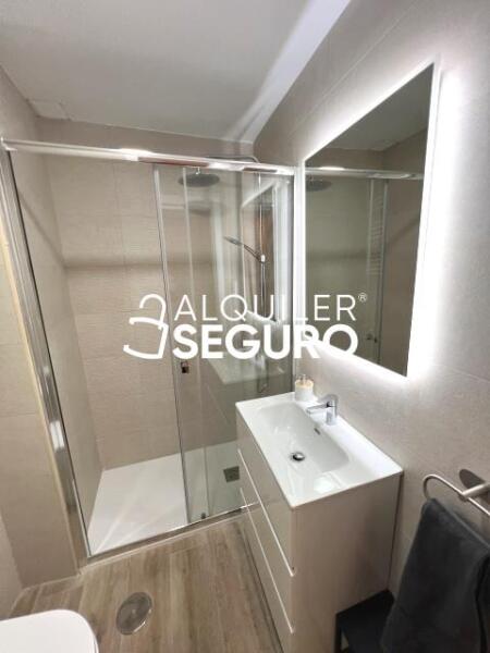 Inmueble en Calle Alfaro , MADRID