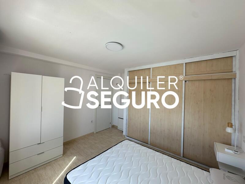 Inmueble en Calle Laviana, MADRID