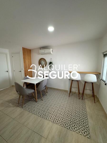Inmueble en Calle Laviana, MADRID