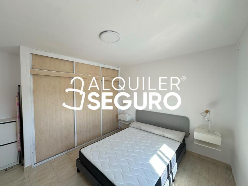 Inmueble en Calle Laviana, MADRID