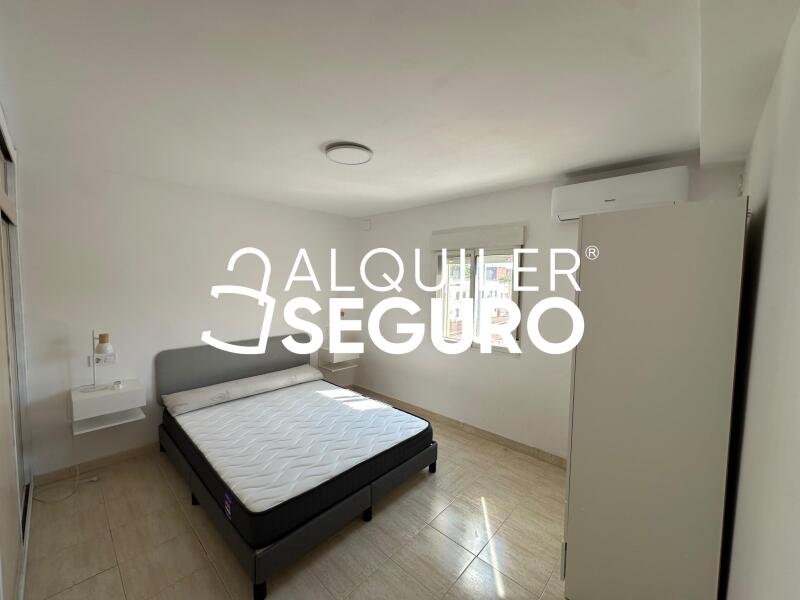 Inmueble en Calle Laviana, MADRID