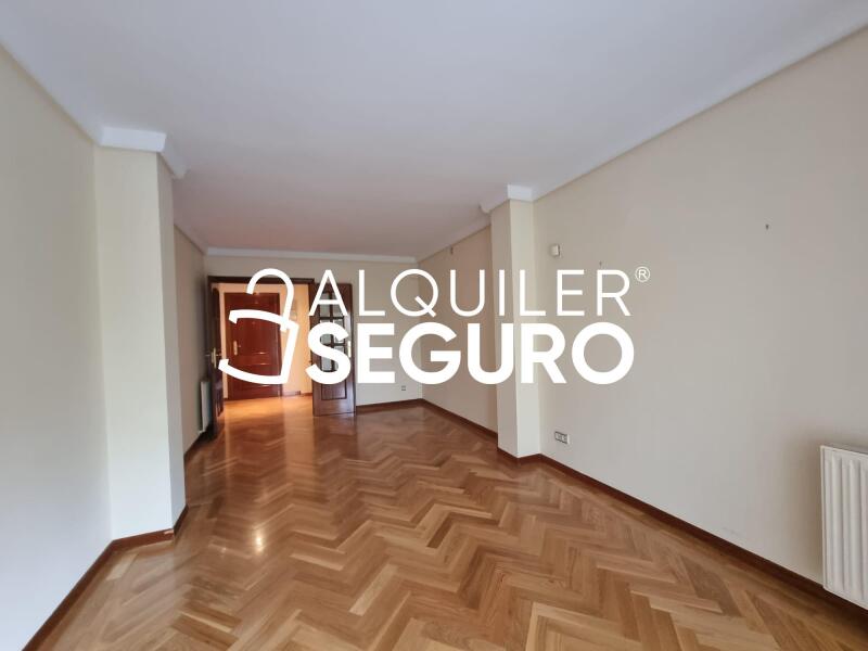 Inmueble en Avenida Europa, MADRID