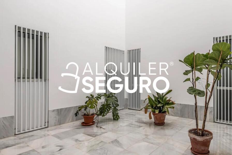 Inmueble en Calle Teodosio, SEVILLA