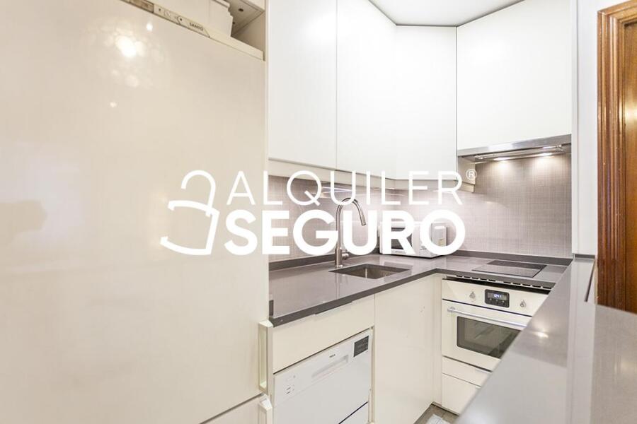 Inmueble en Calle de Cadarso, MADRID