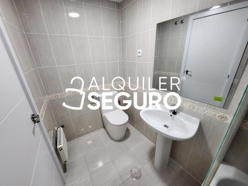 Inmueble en Calle Río Segura, MADRID