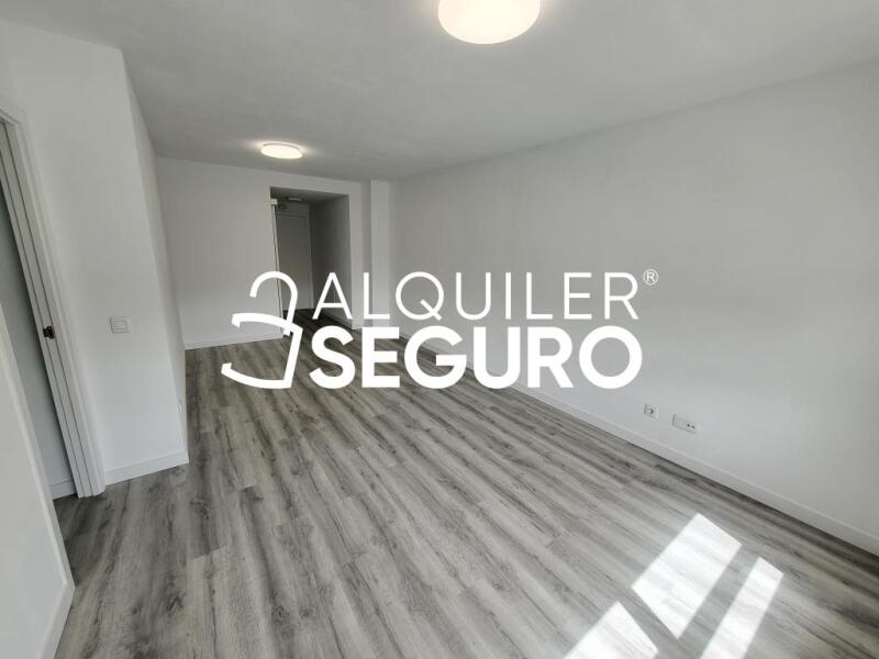 Inmueble en Calle Río Segura, MADRID