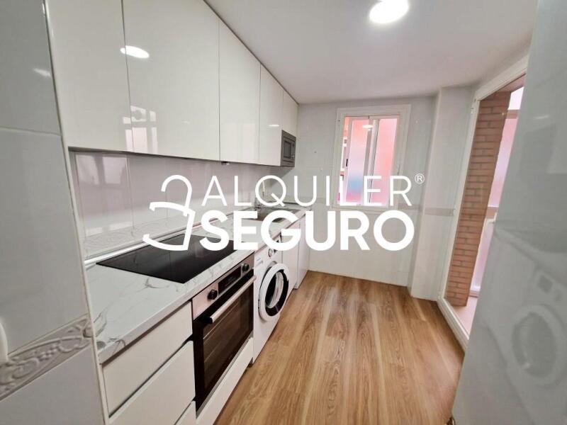 Inmueble en Calle Río Segura, MADRID