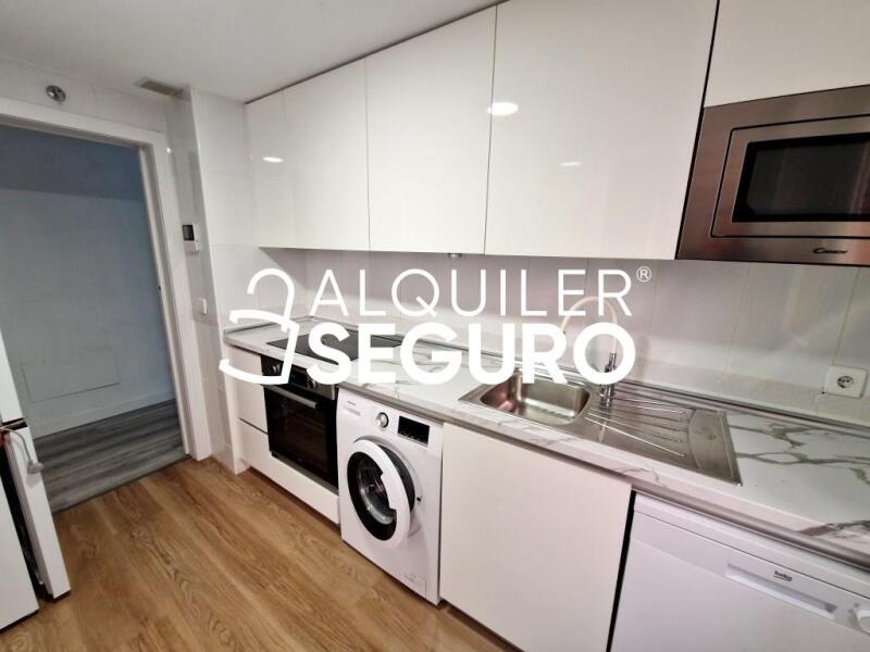 Inmueble en Calle Río Segura, MADRID