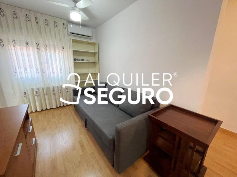 Inmueble en Calle Almonacid, MADRID