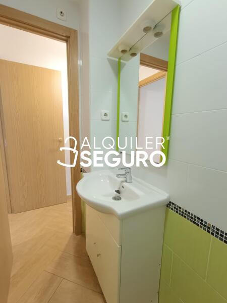 Inmueble en Calle León, MADRID