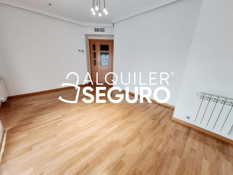Inmueble en Avenida de la Gavia, MADRID