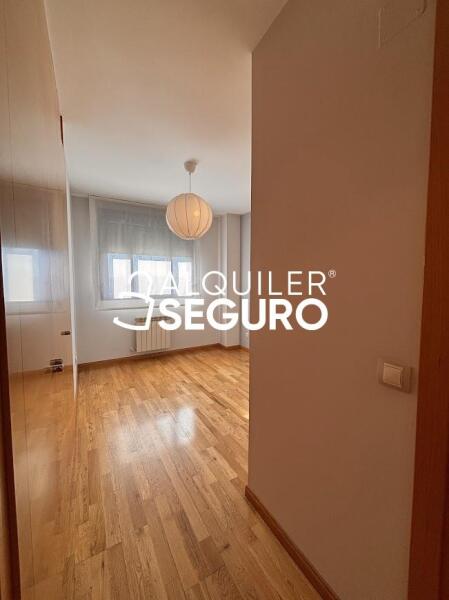 Inmueble en Avenida de la Gavia, MADRID