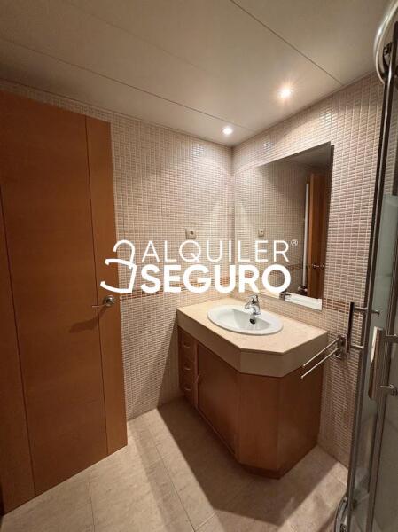 Inmueble en Avenida de la Gavia, MADRID