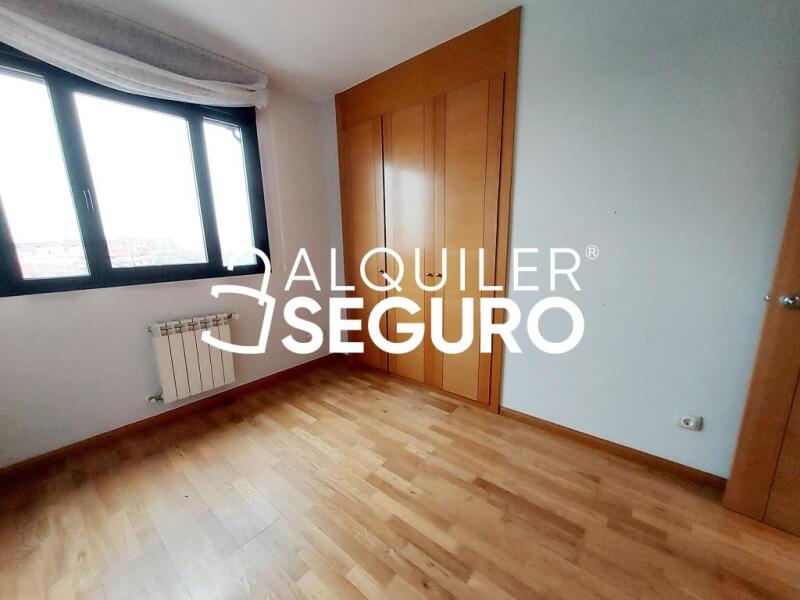 Inmueble en Avenida de la Gavia, MADRID