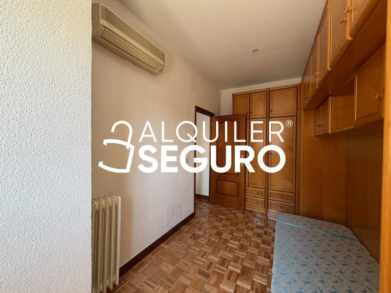 Inmueble en Calle Parroco Julio Morate, MADRID