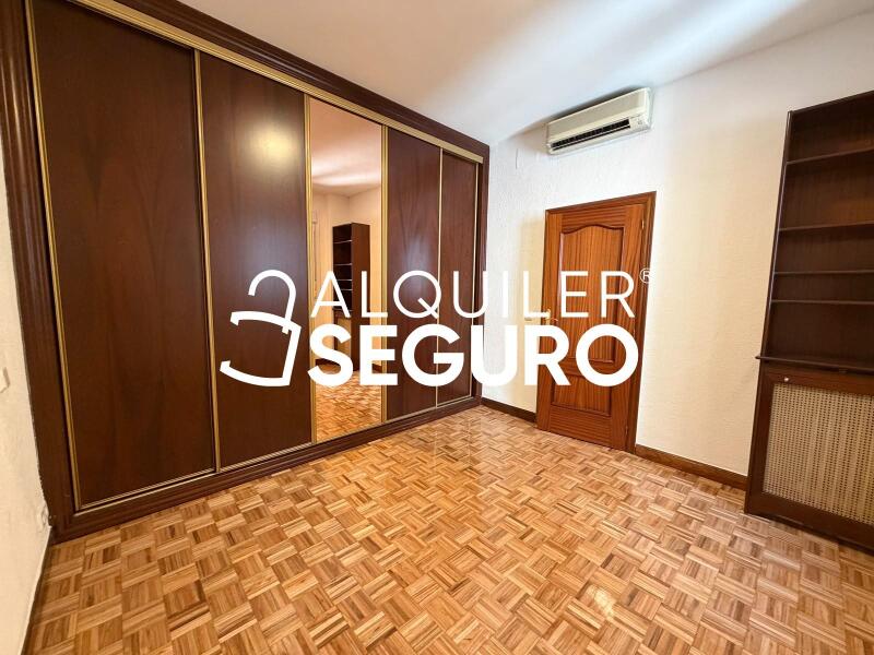 Inmueble en Calle Parroco Julio Morate, MADRID
